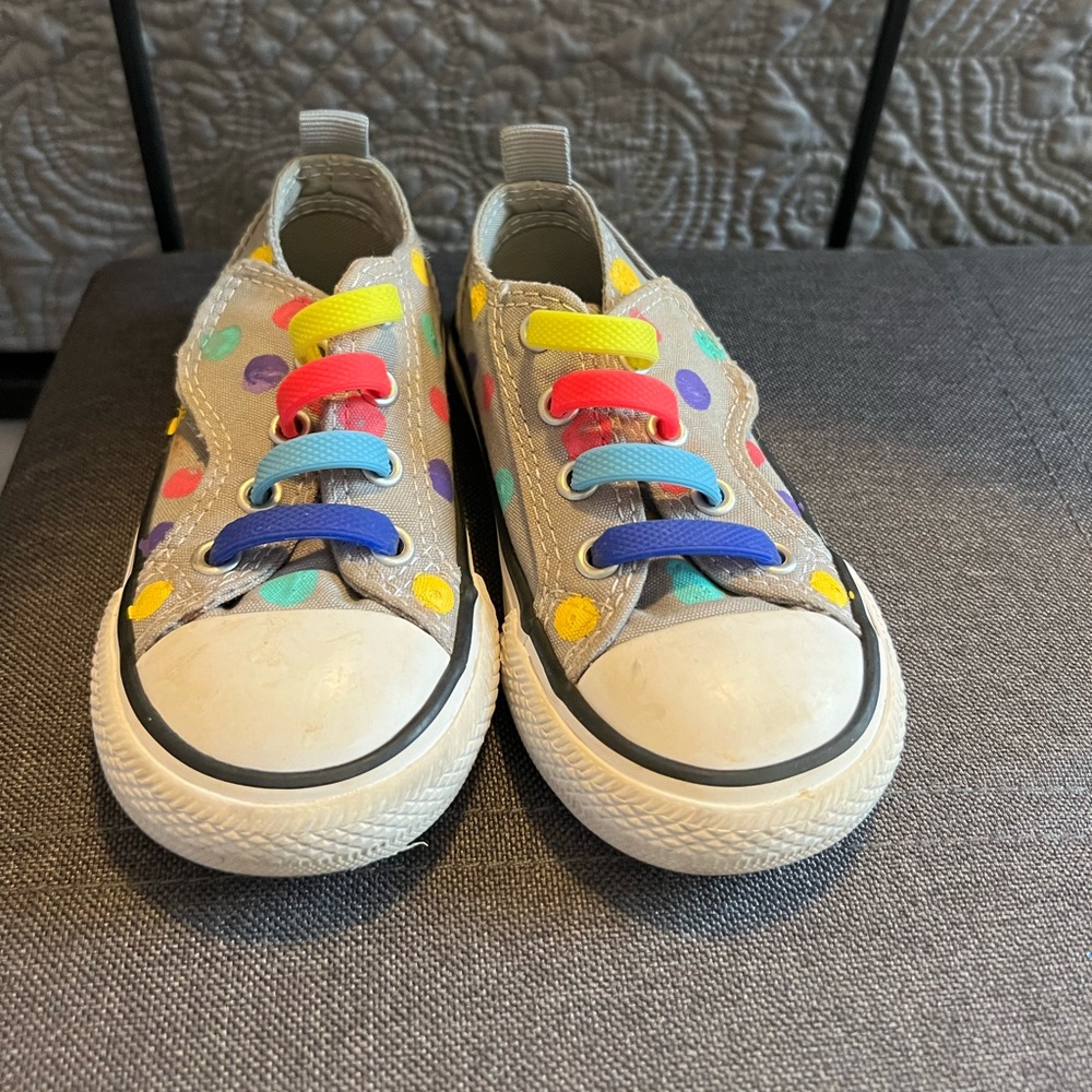 Converse size 6
